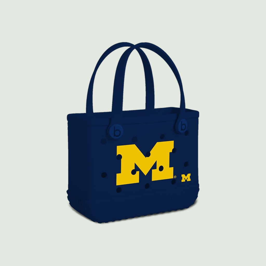 Bitty Bogg Bag Michigan Wolverines Women's Waterproof Beach Tote Waterproof Washable with Easy Clean Surface for Outdoor Adventures Travel Organizer Vacation Essentials for Women