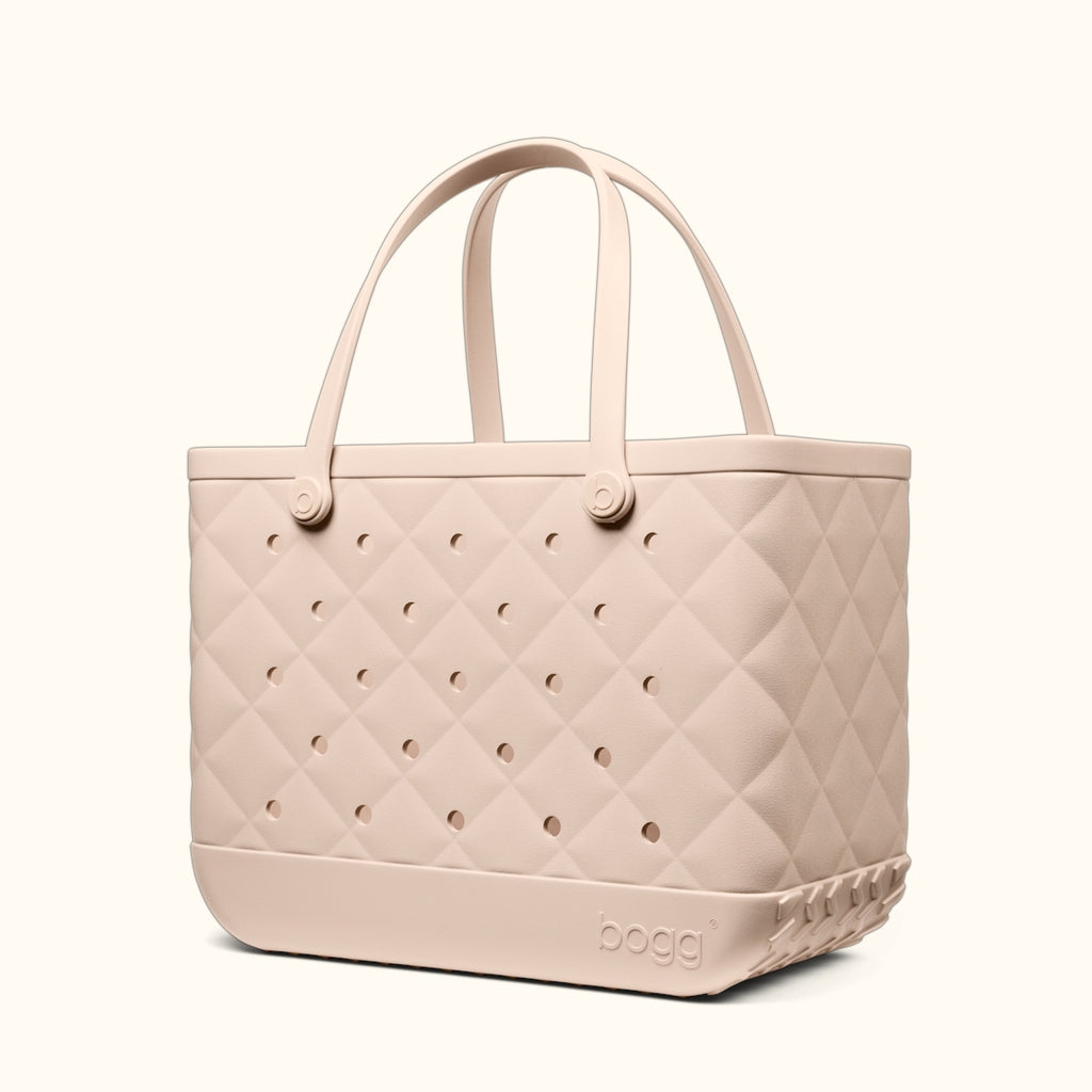 Original Bogg Bag Quilted Freshly Pressed Linen Seaside Family Tote Stylish Washable Non Slip Bottom Design for Weekend Travel