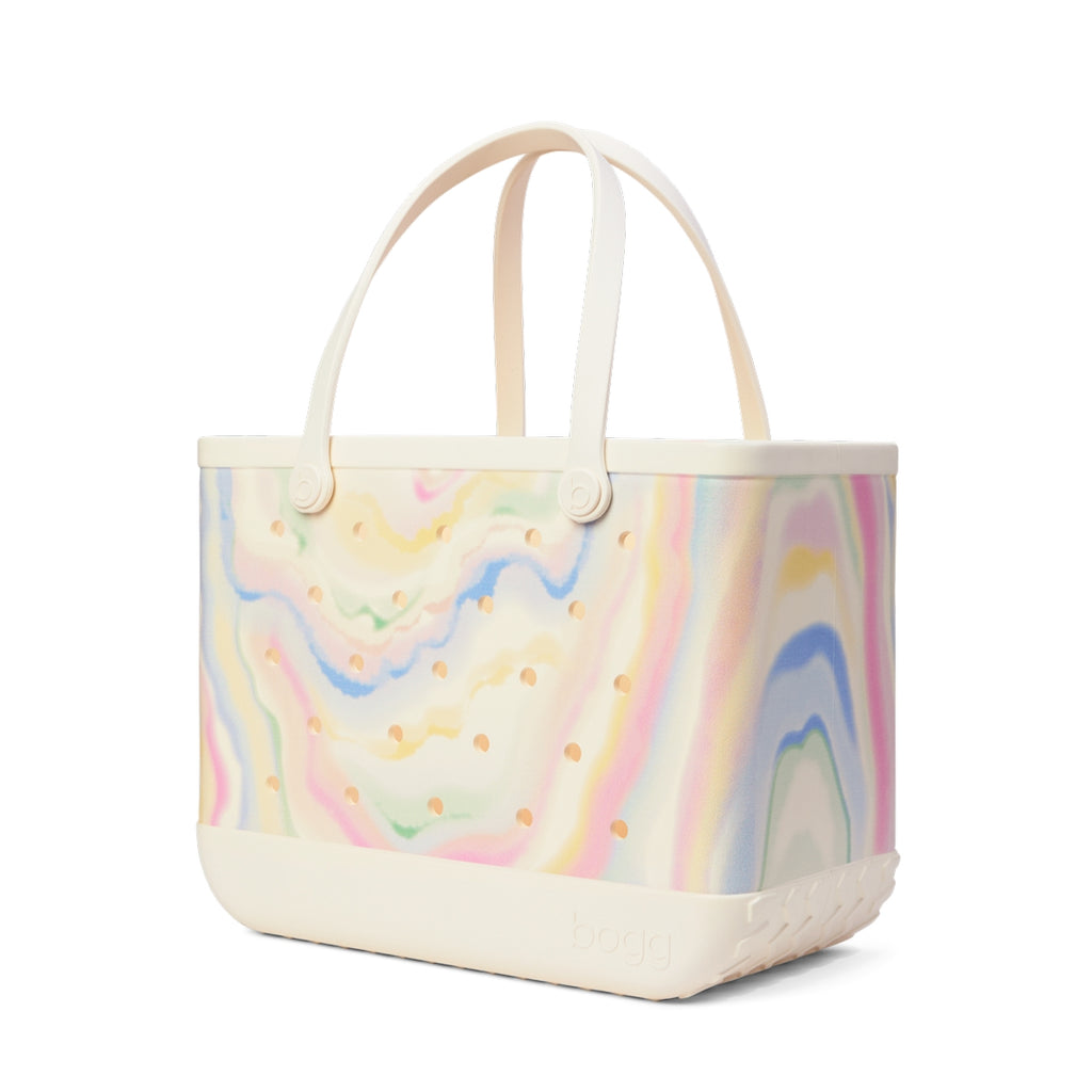 Original Bogg Bag Sugar Rush Ocean Breeze Carryall Portable Travel Friendly Non Slip Bottom Design for Outdoor Sports