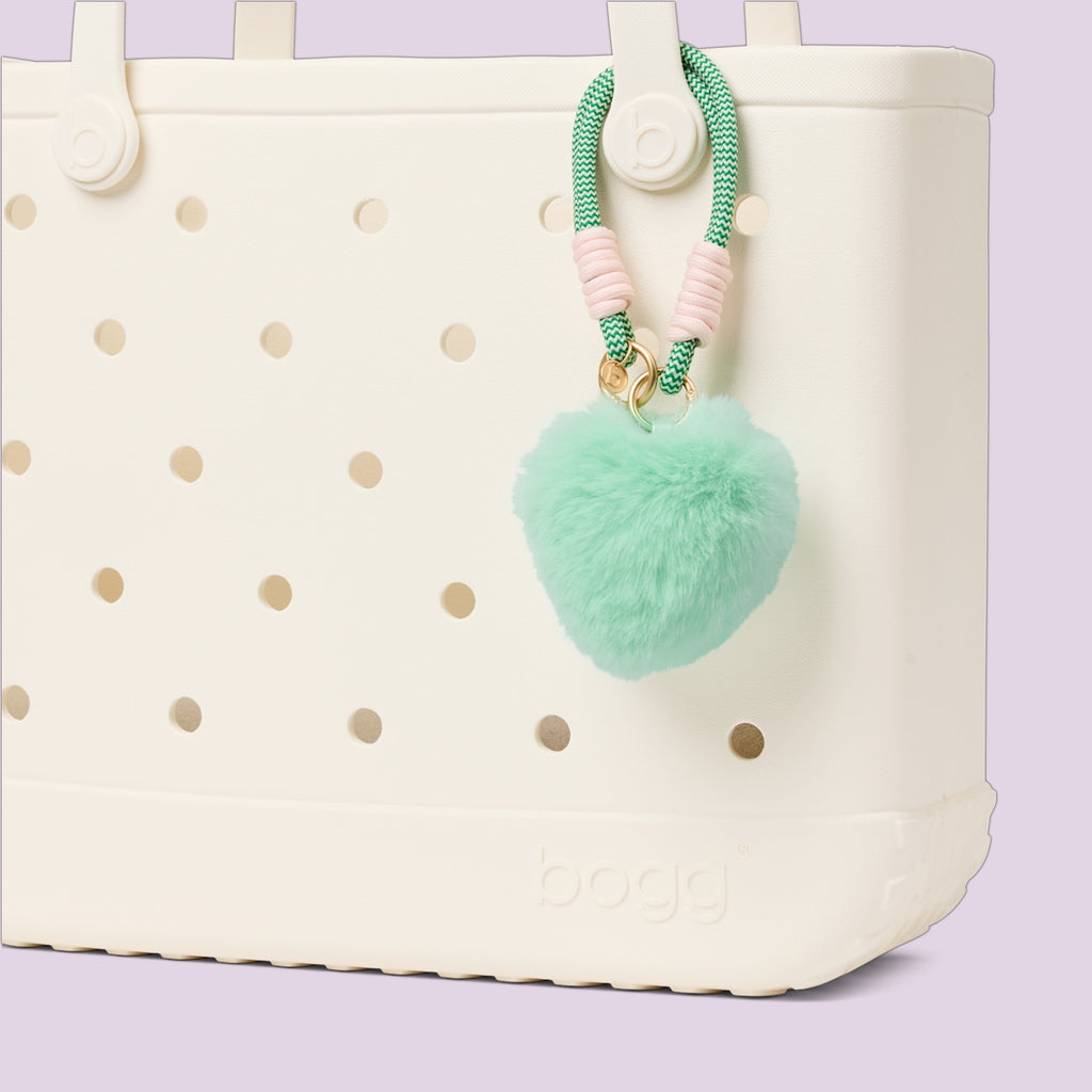 Bogg'd & Charmed Green Heart Pouf Multi Purpose Travel Carryall Sandproof Tip Resistant with Spacious Interior for Picnic Days Travel Organizer Vacation Essentials for Women