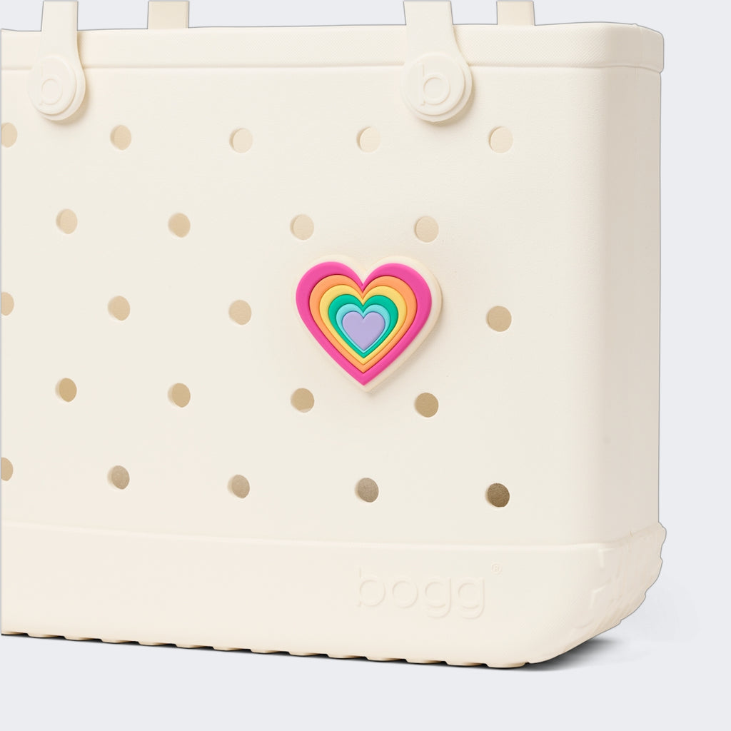 Bogg Bit Layered Heart Cruise Ship Essentials Tote Flexible Tip Resistant Waterproof Phone Pouch Included for Women