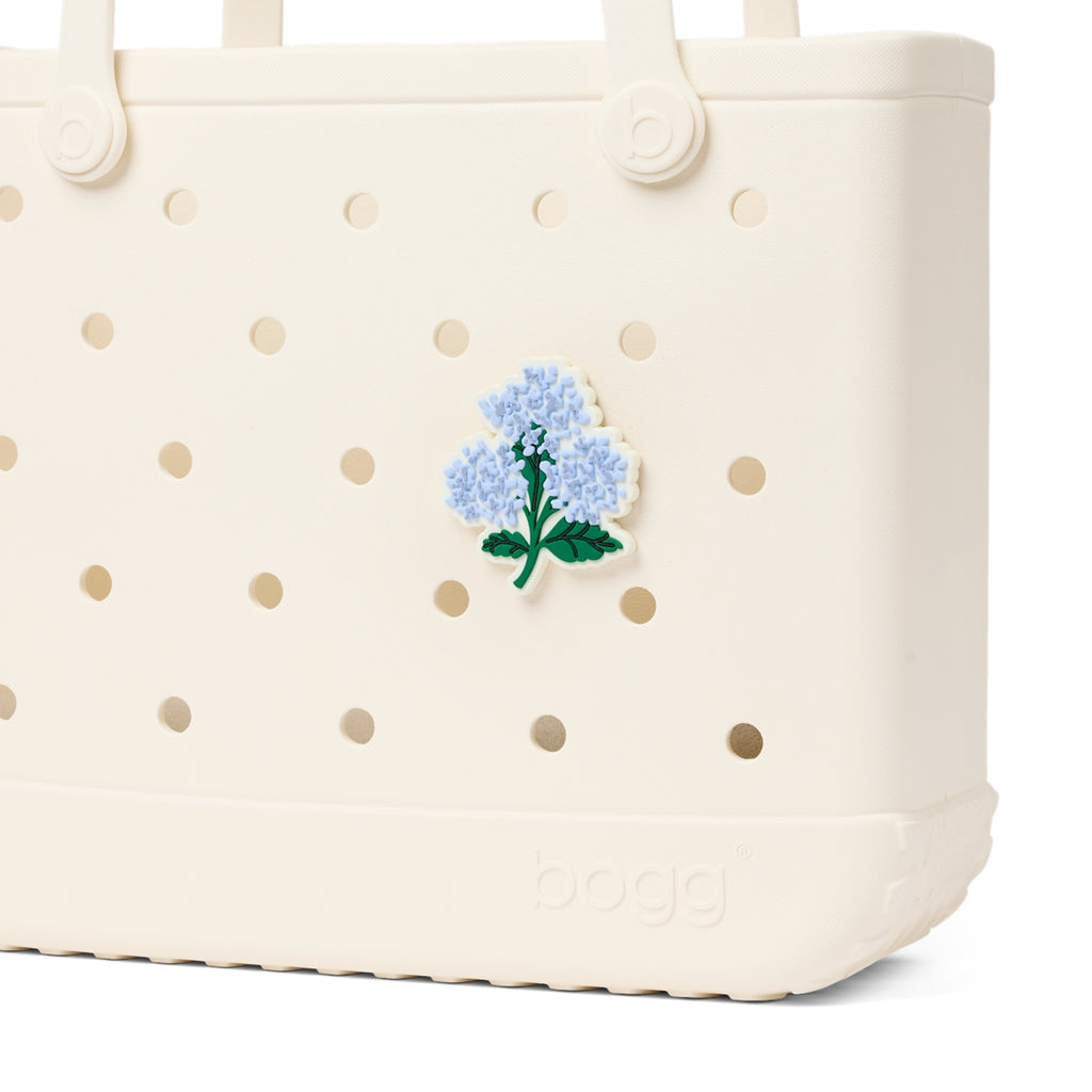 Bogg Bit Blue Hydrangea Outdoor Adventure Pool Tote Sandproof Durable with Easy Clean Surface for Beach Vacation Travel Organizer Vacation Essentials for Women